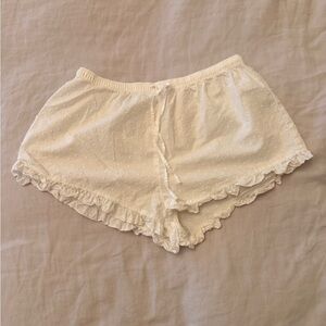 GAP Love (s) White Swiss Dot Ruffle Sleep Shorts